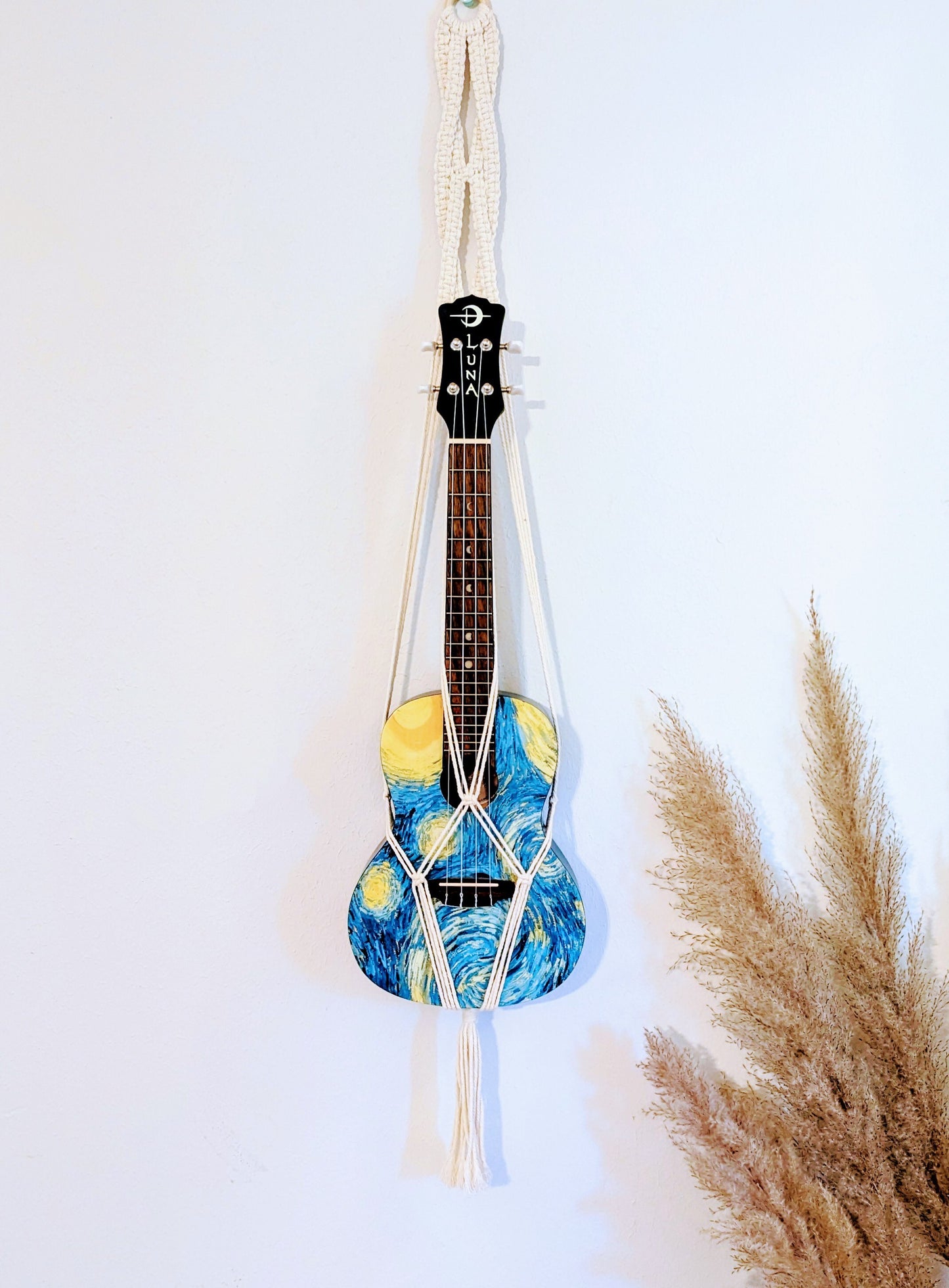 Macramé Ukulele/Guitar Hanger