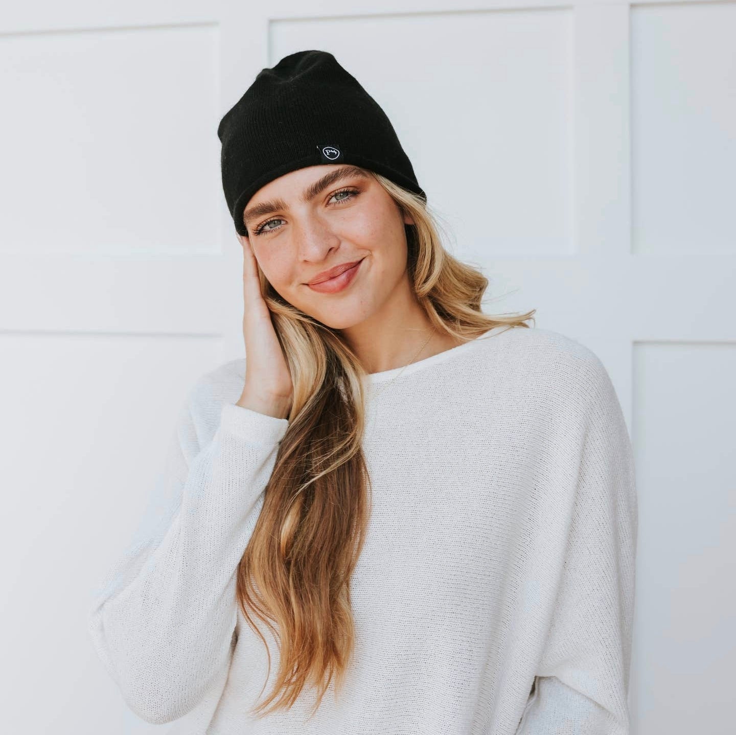 Rolled Edge Cashmere Beanie